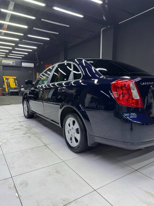 Chevrolet Gentra Darkmoon Blue