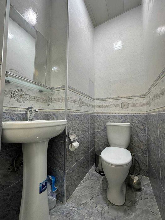 СРОЧНО только для семей сдаётся  2Х комнатная квартира Метро Новза  !