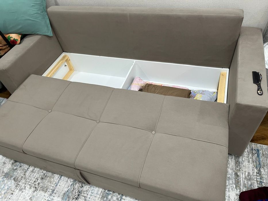 Диван раскладной продам!
