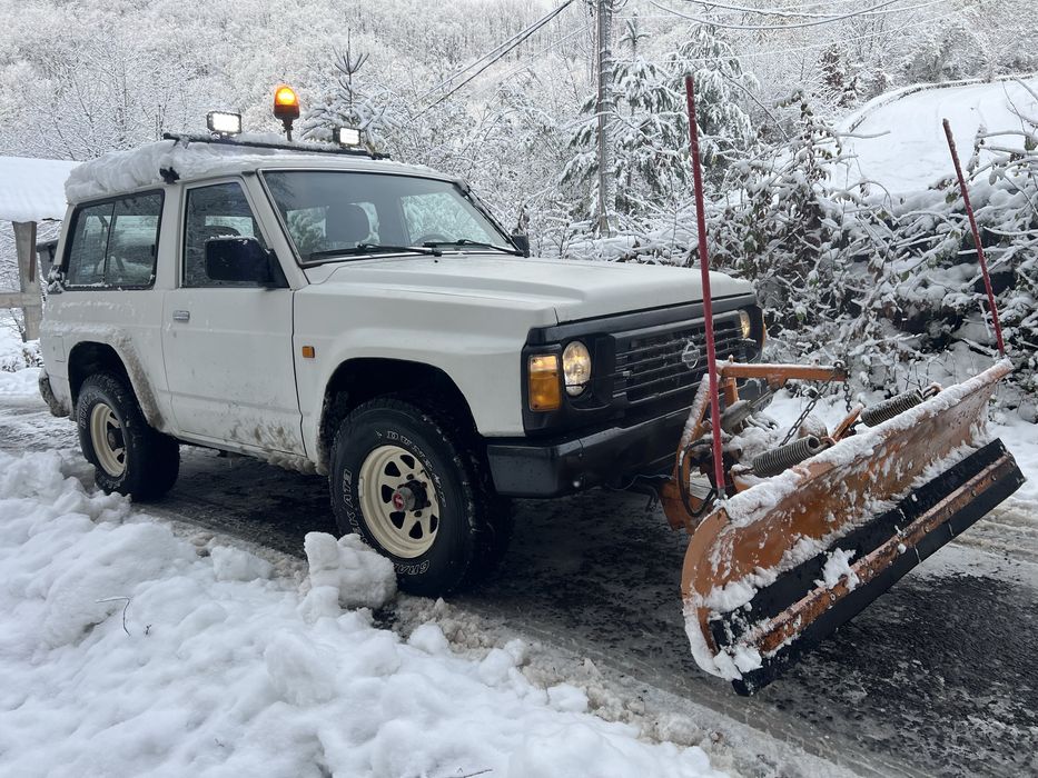 Nissan Patrol Y60, echipat deszapezire