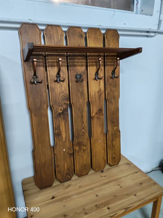 Cuier- Lemn Masiv - Garderopa