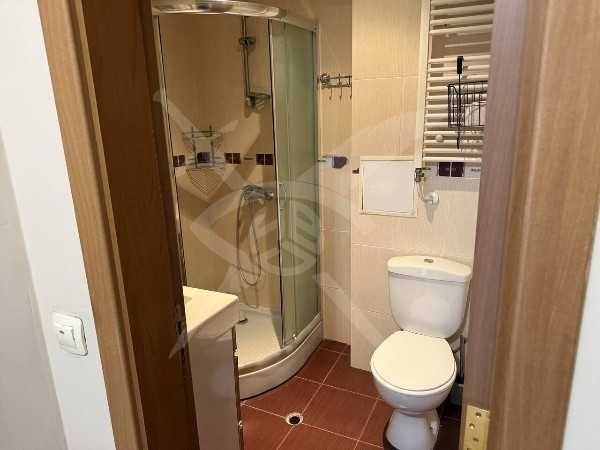 Дава се под наем Тристаен апартамент в Пловдив, Гагарин - 80 кв.м за 561 € - Снимка #1