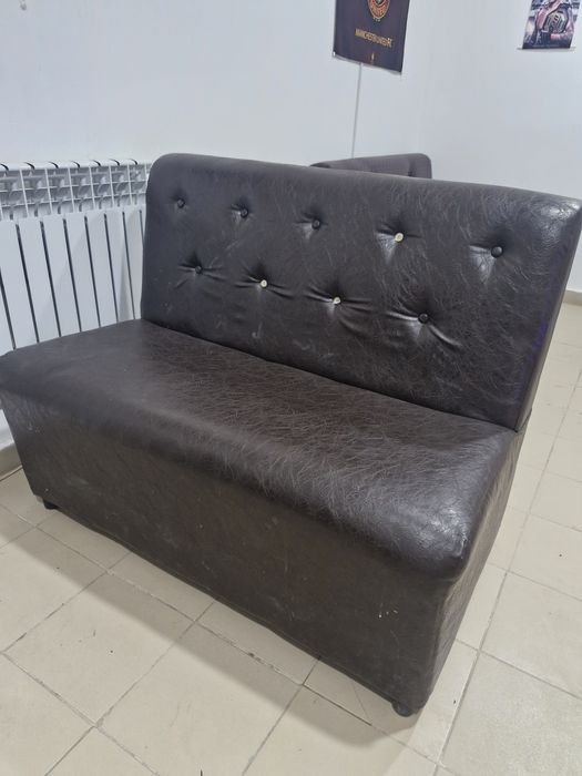 Продам диваны 4 шт