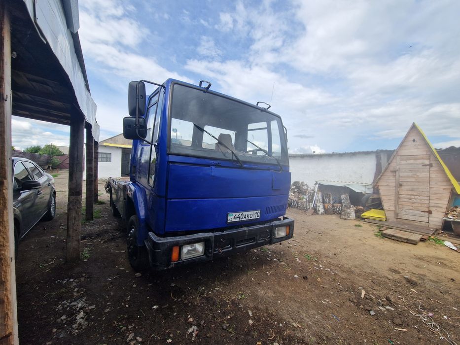 Продам эвакуатор 5тонник