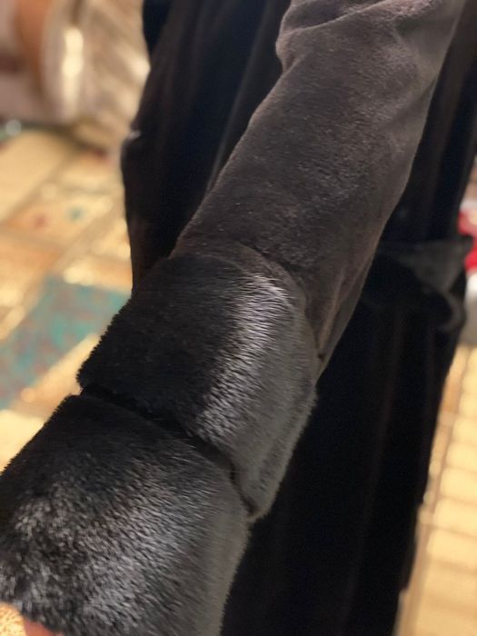 Продаю норковую шубу