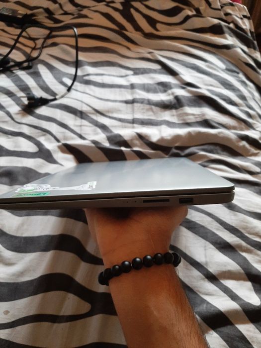 Linovo nootbook windows 10 pro