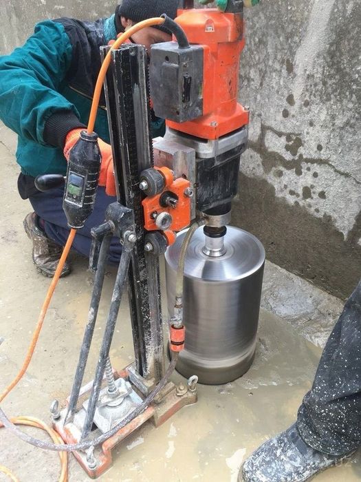 Beton kesish .  beton buzush beton teshish xizmati
