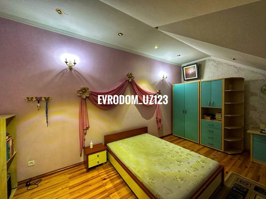 Ор-р: Чайхана Салом Срочно Продается 27.соток Евро Дом под реставрацию