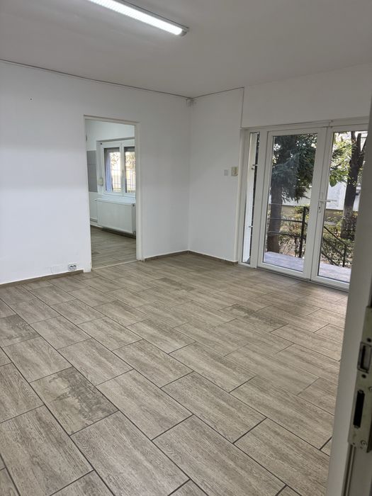 Spatiu comercial Micro16
