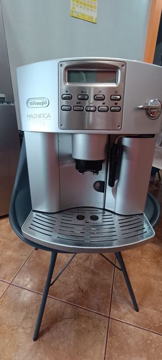 Esspresor DeLonghi Magnific