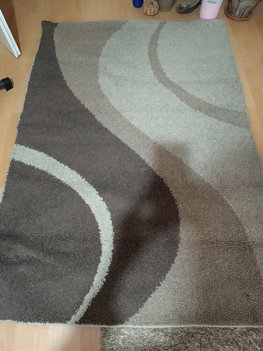 Използван  килим.