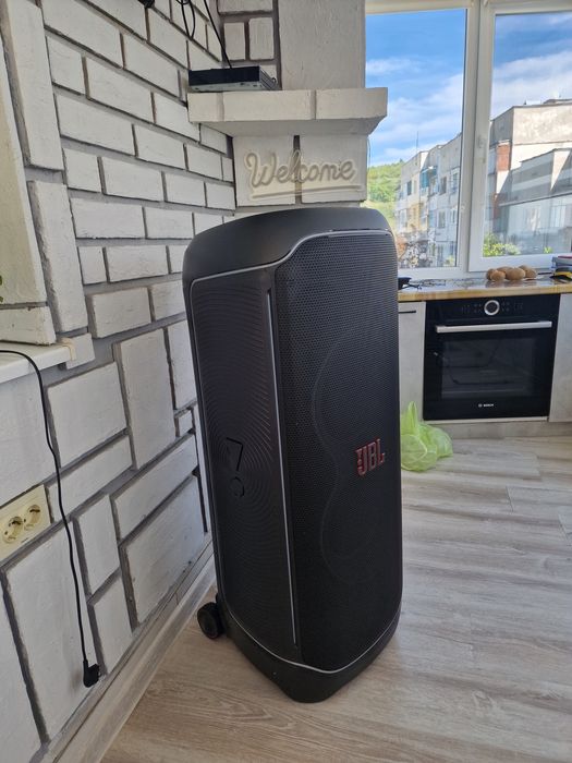 JBL Ultimate partybox 1100w