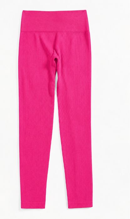 Pantaloni de sală + bluză albă