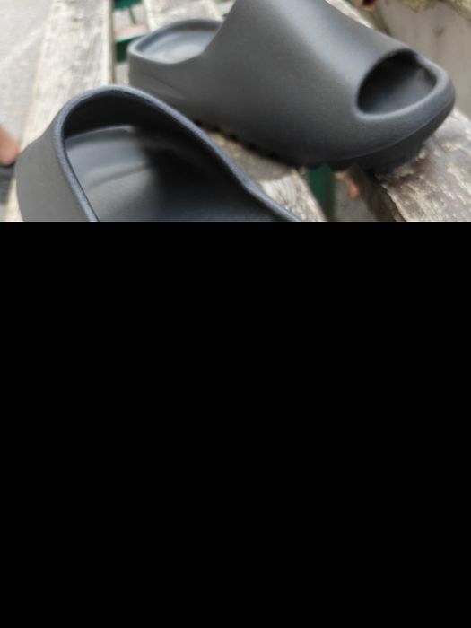 Yeezy slides оригинални