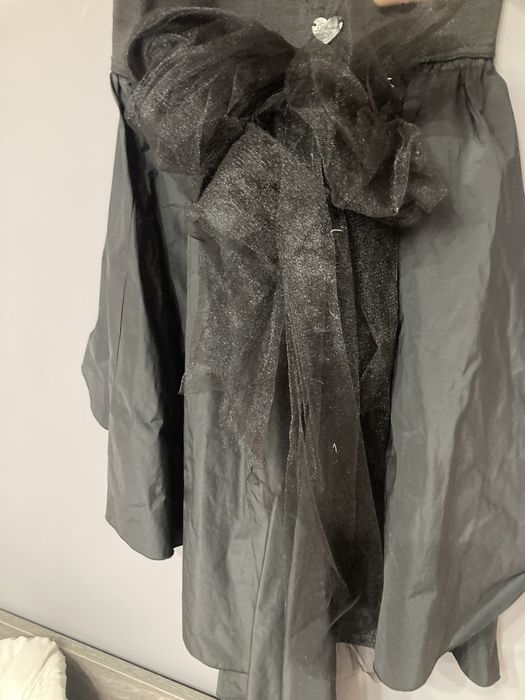 Офциална пола