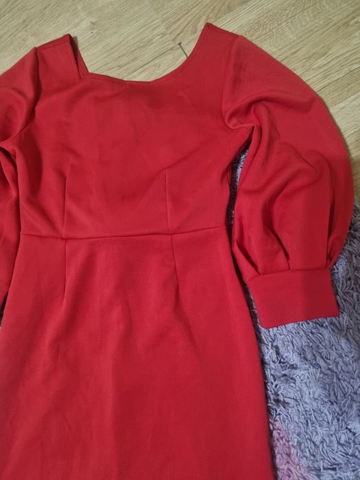 Rochie femei de sezon,cu spatele puțin gol,cu fermoar si o panglica