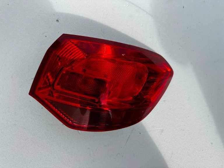 Tripla Lampa Stop Dreapta Aripa Caroserie Opel Astra J Caravan Combi Break 2009 - 2016 Cod 13282243