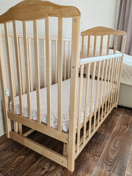 Детская кровать с матрасом