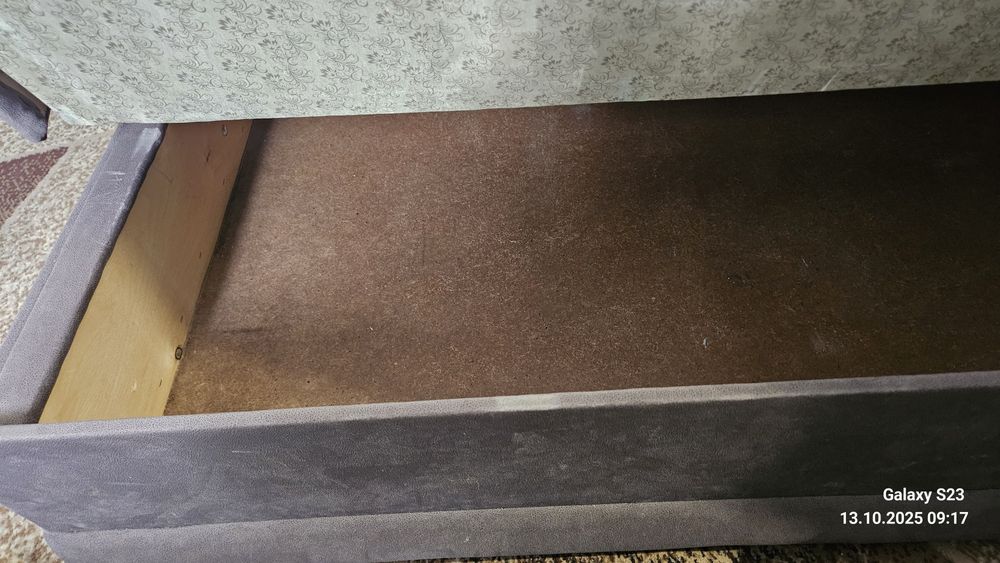 Продам диван срочно