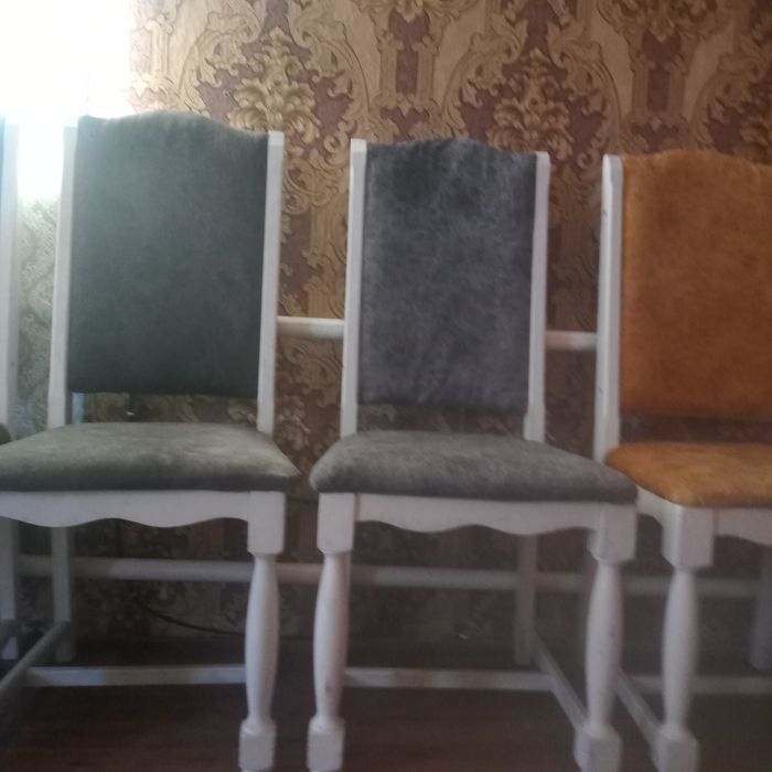 Продам хорошие стулья