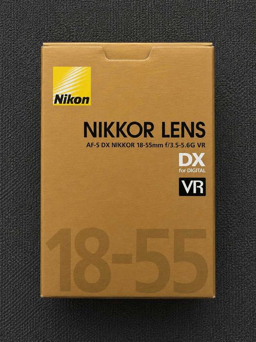Nikon AF-S DX NIKKOR 18-55mm f/3.5-5.6G VR – кутия, отличен