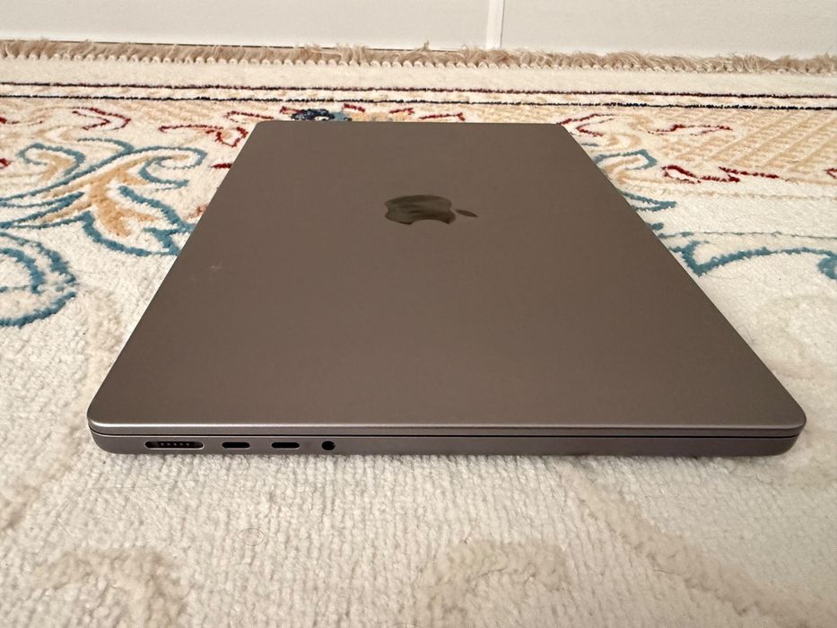 Macbook pro 14 M3