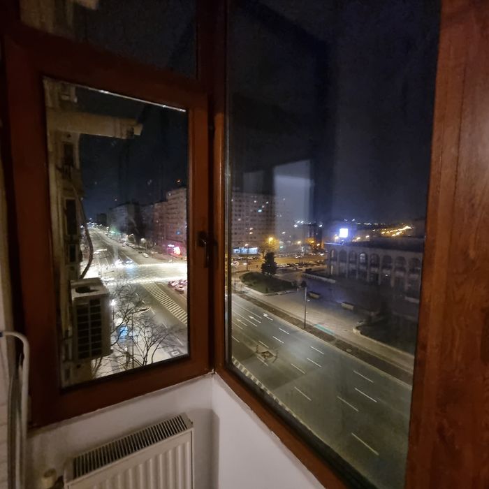 Vând Apartment 2 camere  decomandat zona casa de cultura