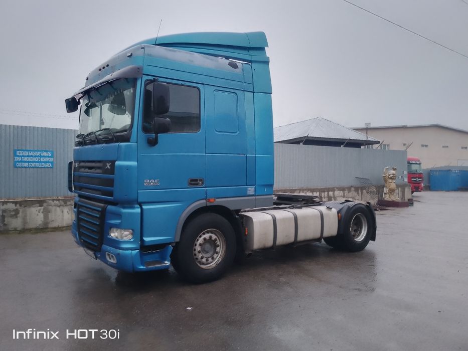 Тягач даф 105460