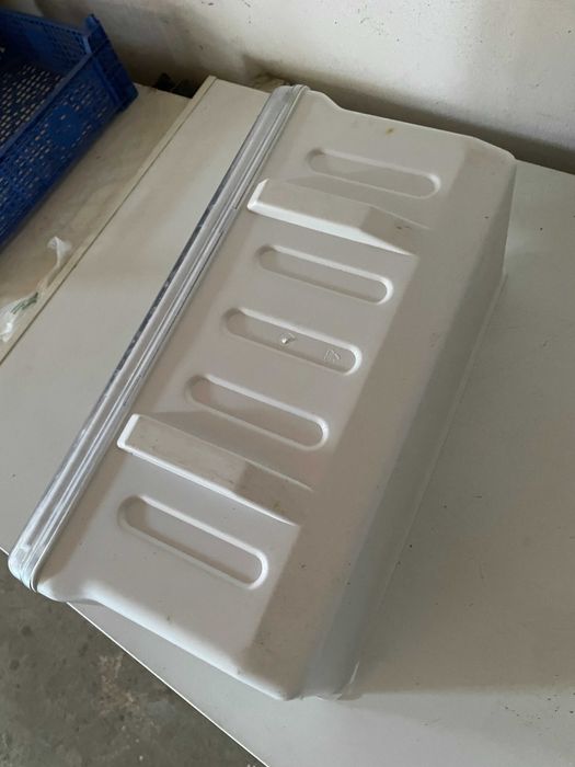 Sertar masina spalat congelator combina frigider Indesit Whirlpool