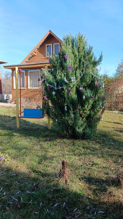 Vând  casă la curte