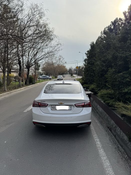 Malibu 2 белый жемчуг 2.5 мотор