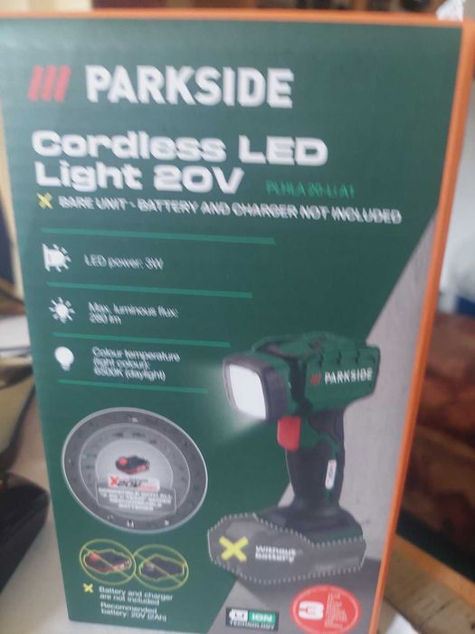 нови запечатани преносими лампи 20V Parkside