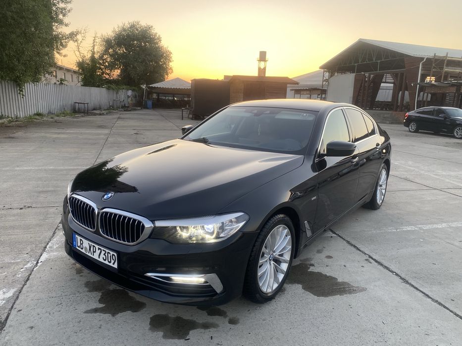 BMW 520 G30 190cp Luxury Line Navi mare Scaune Confort camera