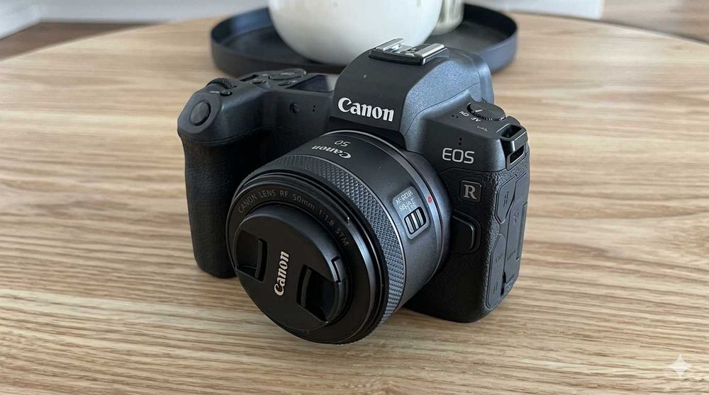 Фотокамера Canon EOS R 50mm1.8