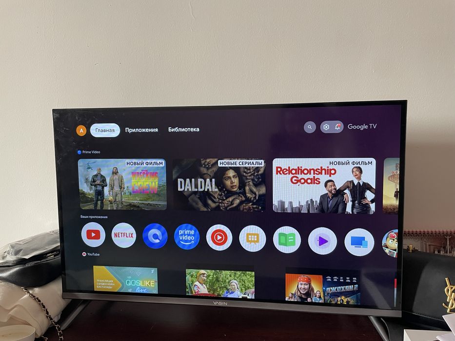 Телевизор YASIN Smart TV