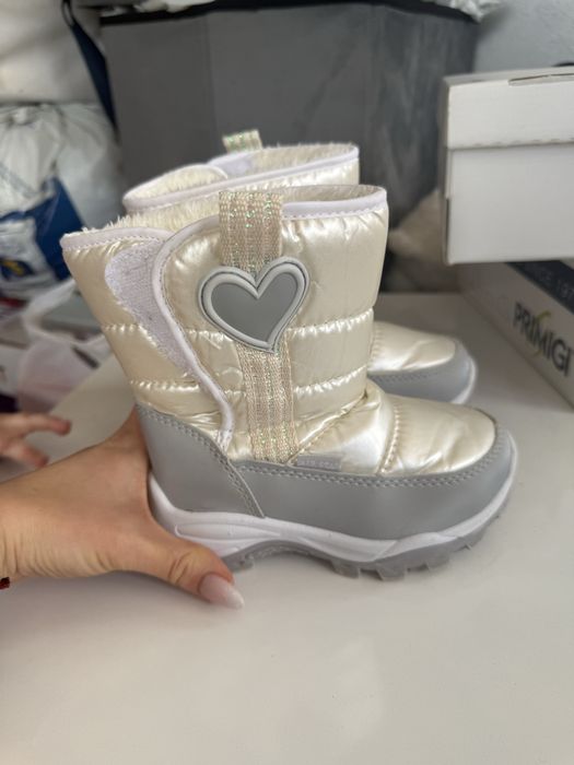 Детски обувки, сандалки и ботуши