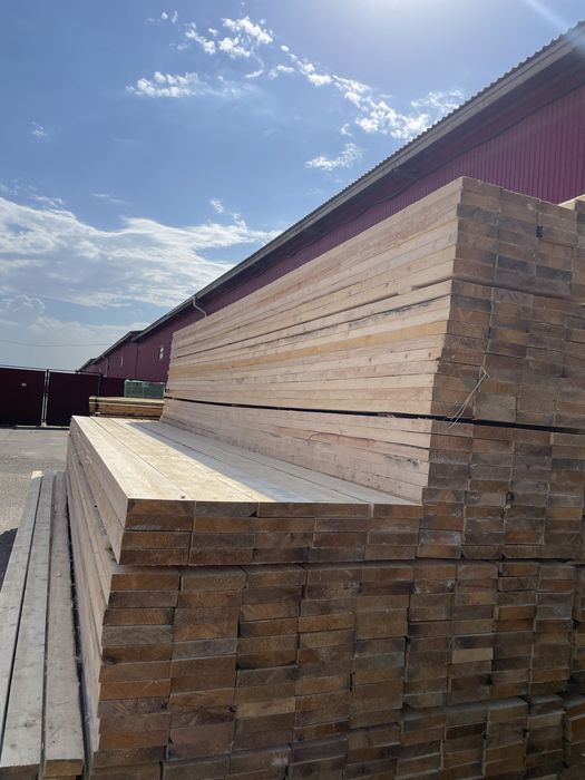 Пиломатериал доска балка стропила