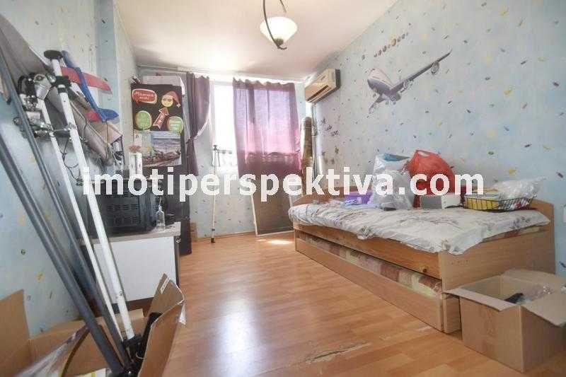 Продава се Двустаен апартамент в Пловдив, Тракия - 72 кв.м за 1806 €/кв.м - Снимка #3
