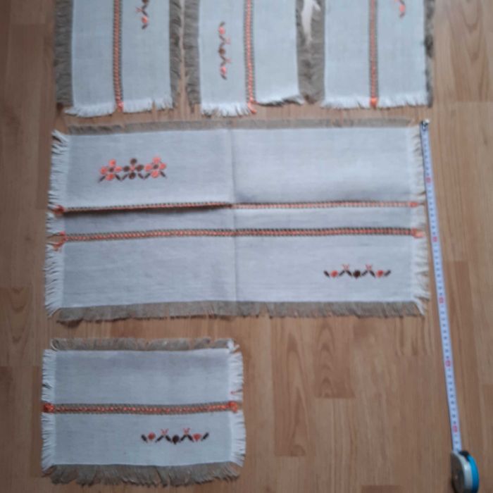 Ръчна бродерия - комплект за маса от 7 части