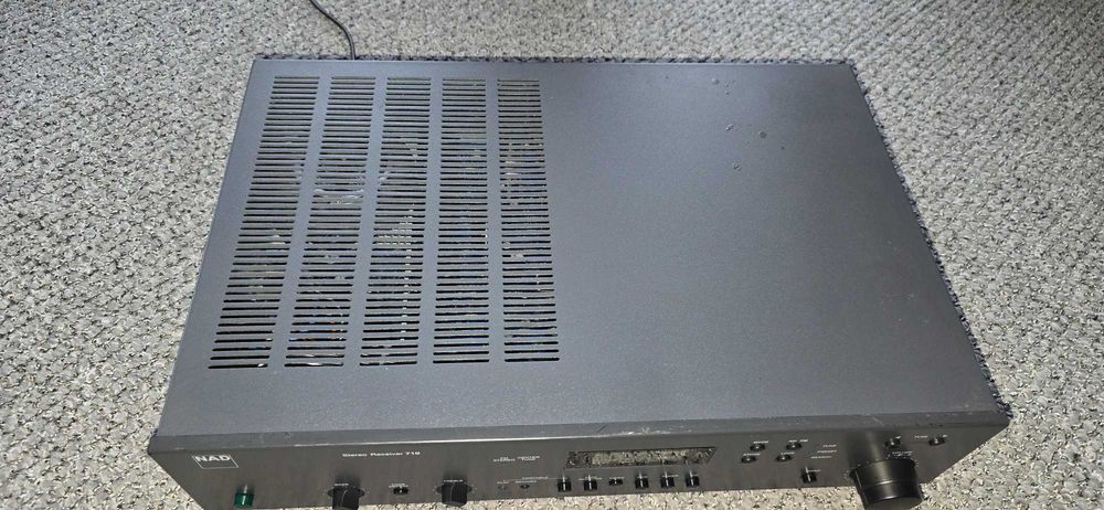 NAD Stereo receiver 710