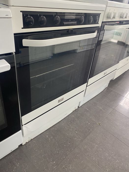 Печка с индукциони котлони VOSS Electrolux ELI 14321 HV клас: А+ 74л