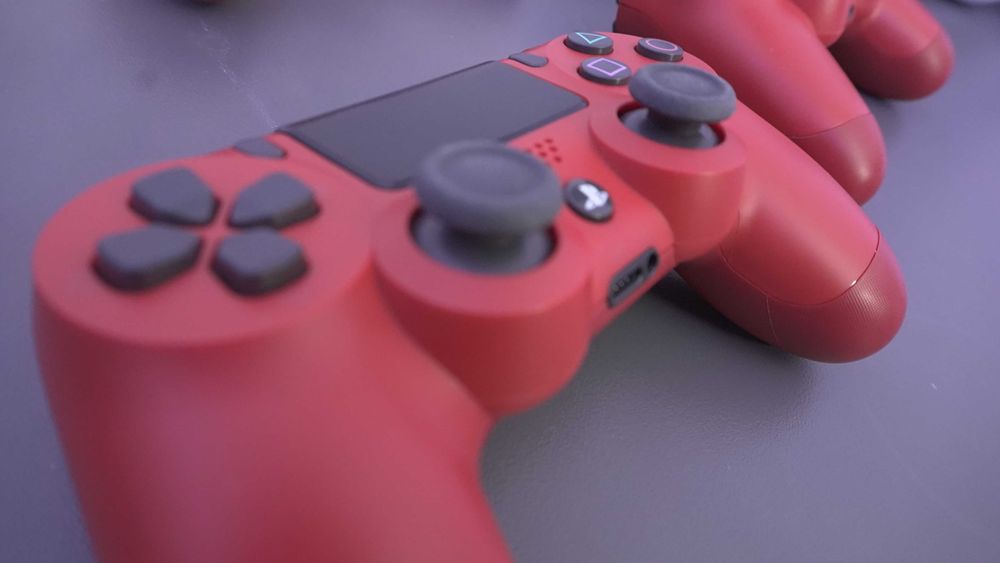 Цветни PlayStation 4 джойстици с TMR (магнитни) стикове / аналози