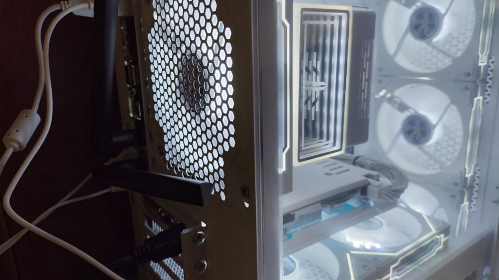 Компьютер в комплекте.