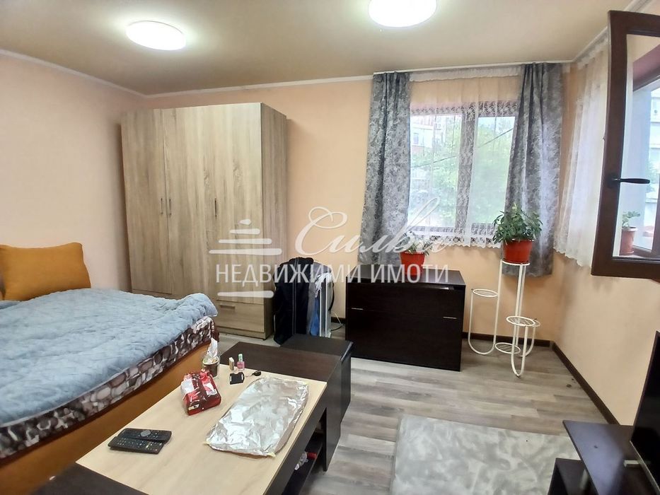 ТУХЛЕНА къща - кв.Добруджански!