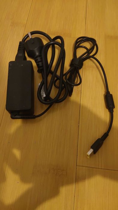 Alimentator - Incarcator Lenovo 20V 2.25A original functional ieftin