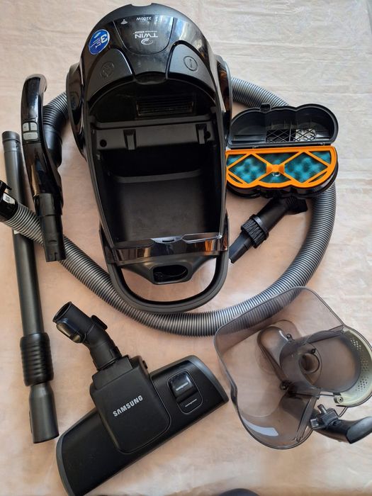 Пылесос Самсунг 2200w.