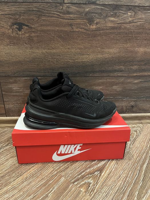 Черни обуквки Nike