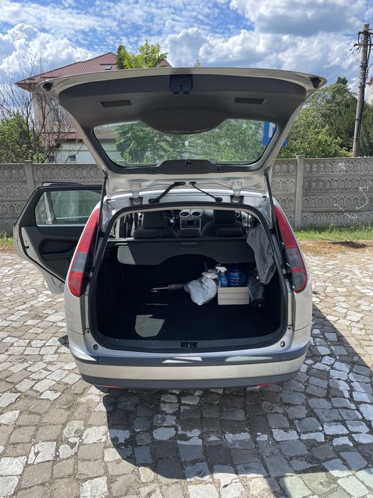 FORD Focus 0 — imagine 4