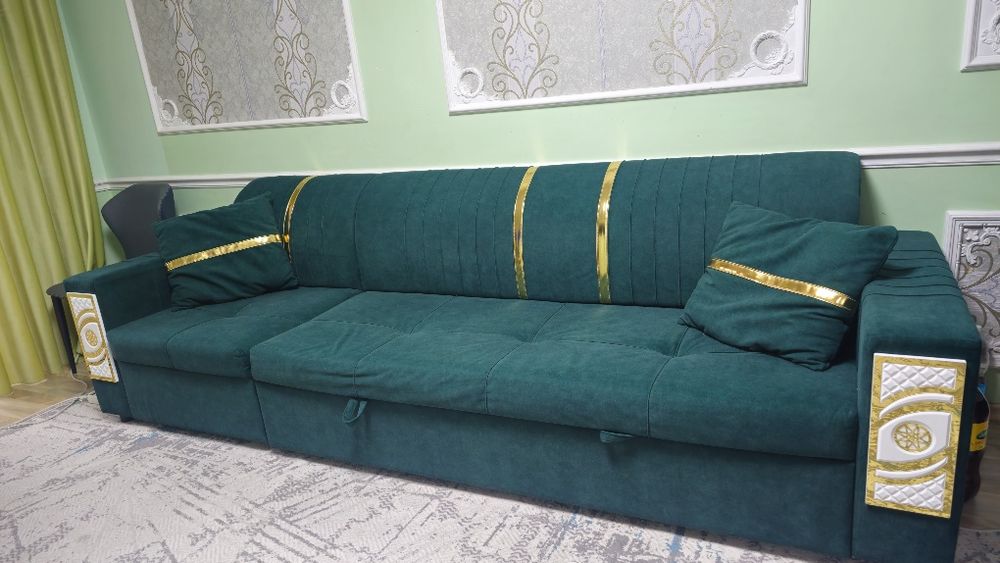 Диван мягкий. 3 м.