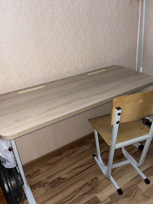 Парта и стул для учебы